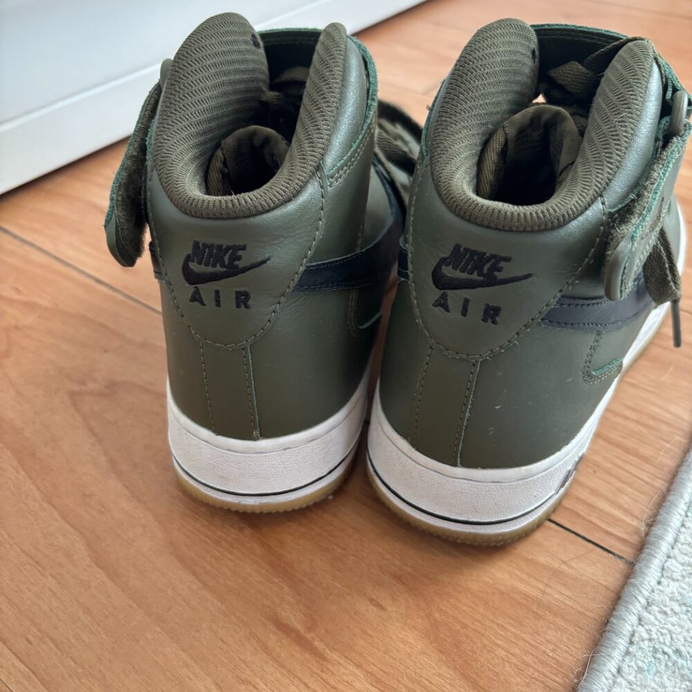Women's Nike Air Force 1 High Top Sneakers | Size 8.5 - Picture 8 of 8